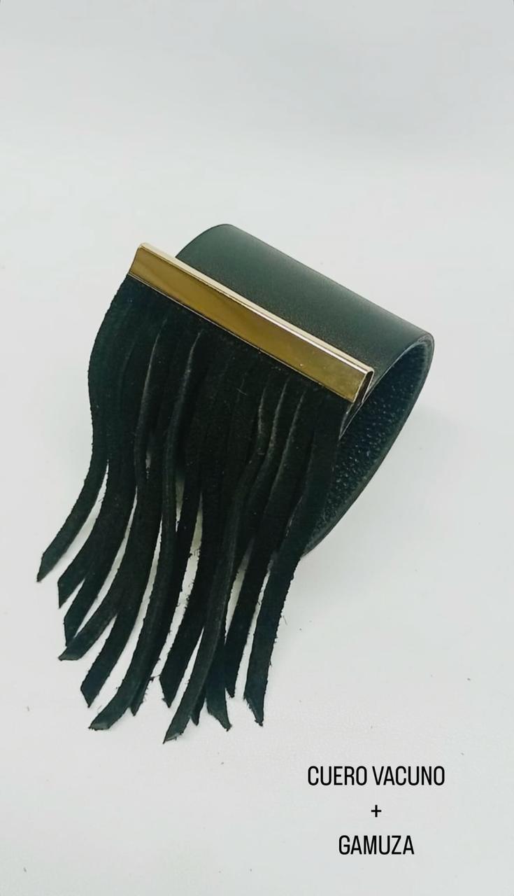 Brazalete 100% cuero. Transferencia bancaria $2900