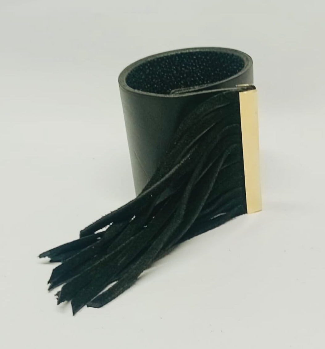 Brazalete 100% cuero. Transferencia bancaria $2900
