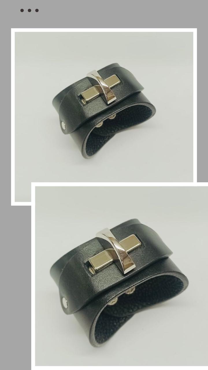 NEGRO • Brazalete 100% cuero. Transferencia bancaria $2600