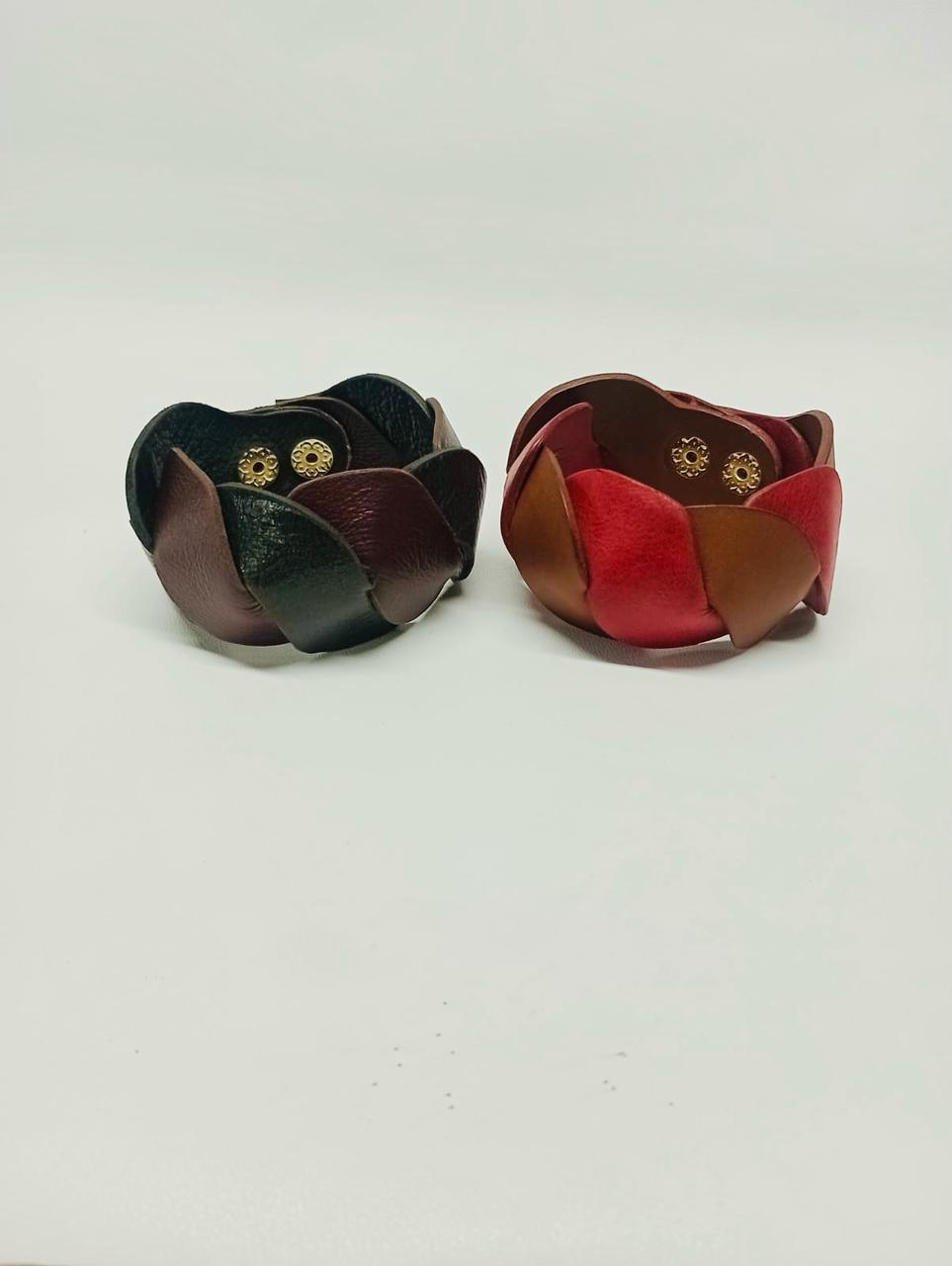 Brazalete 100% cuero. Transferencia bancaria $2450