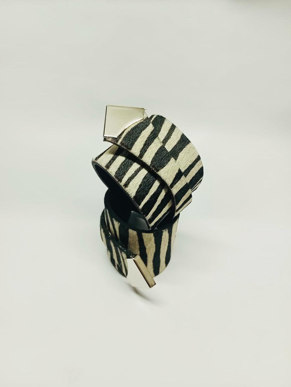 Brazalete 100% cuero. Transferencia bancaria $2900