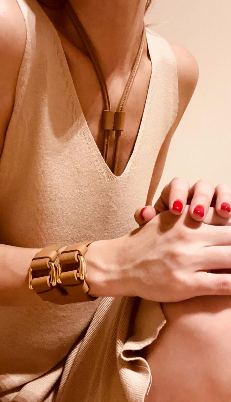 Brazalete 100% cuero. Transferencia bancaria $2350