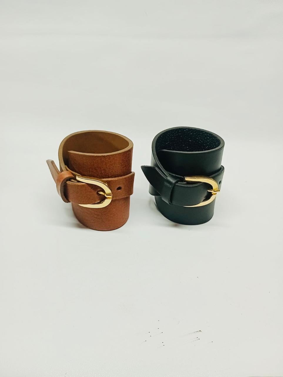 Brazalete 100% cuero. Transferencia bancaria $2450