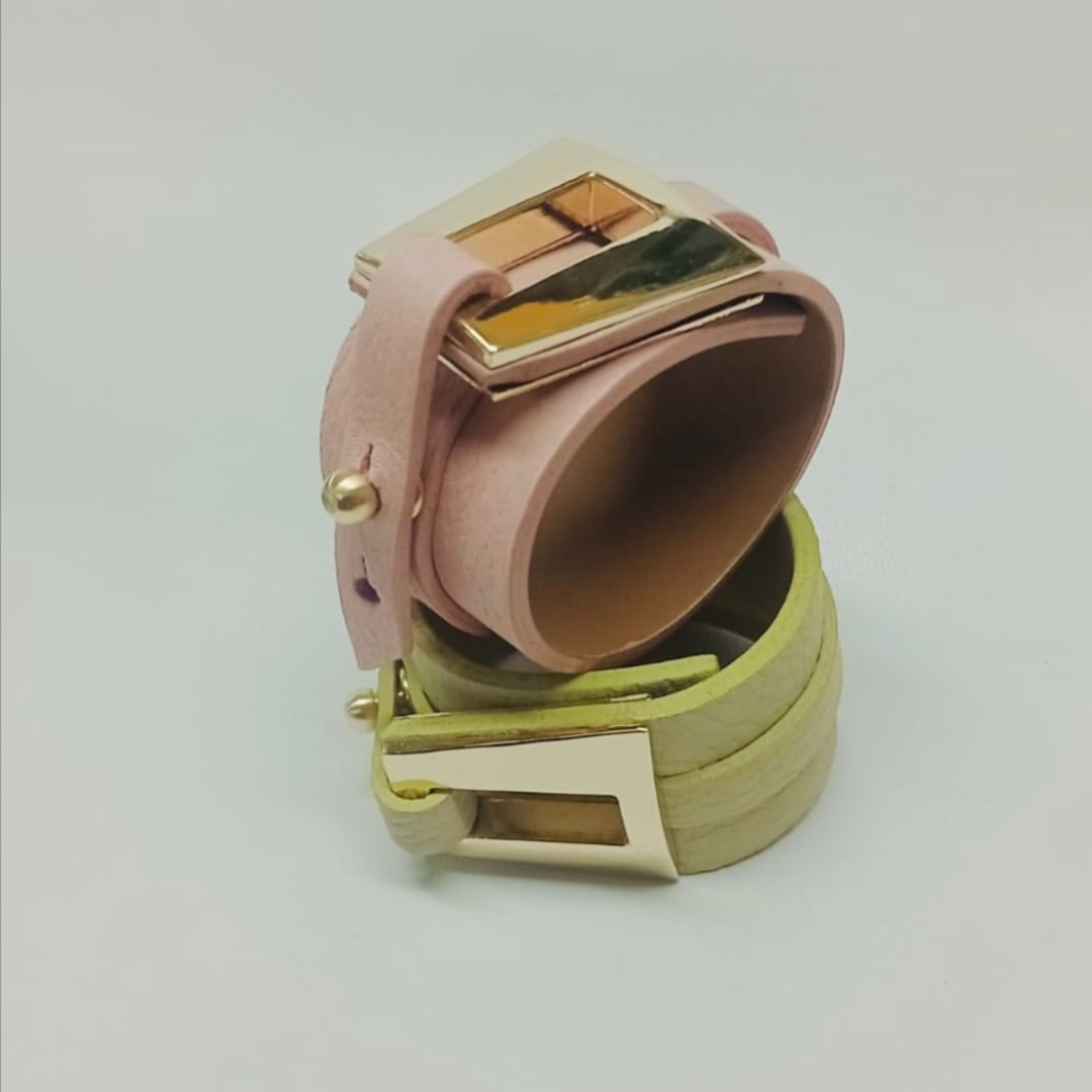 Brazalete 100% cuero. Transferencia bancaria $2500