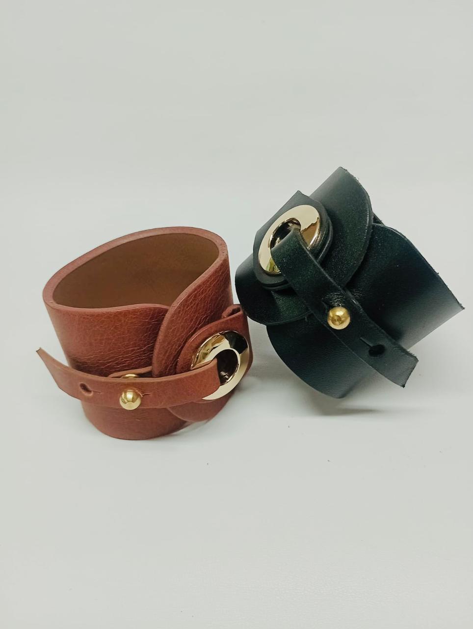 Brazalete 100% cuero. Transferencia bancaria $2520