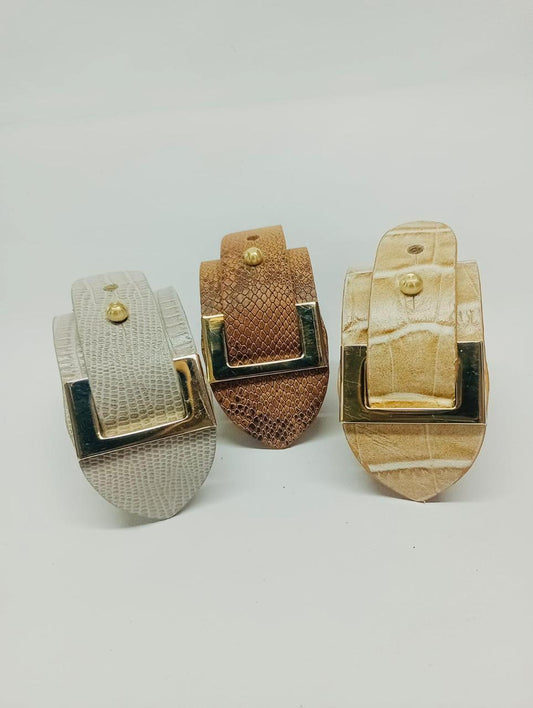 Brazalete 100% cuero. Transferencia bancaria $2400