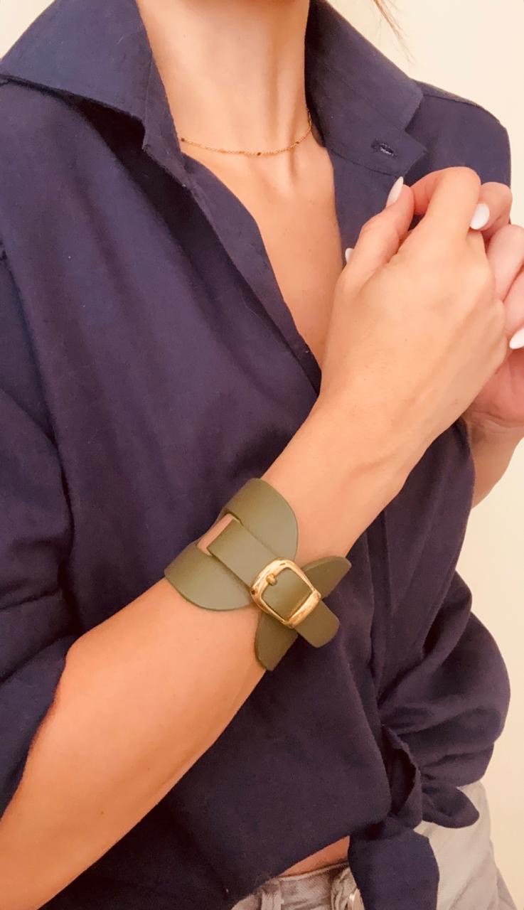 Brazalete 100% cuero. Transferencia bancaria $2475