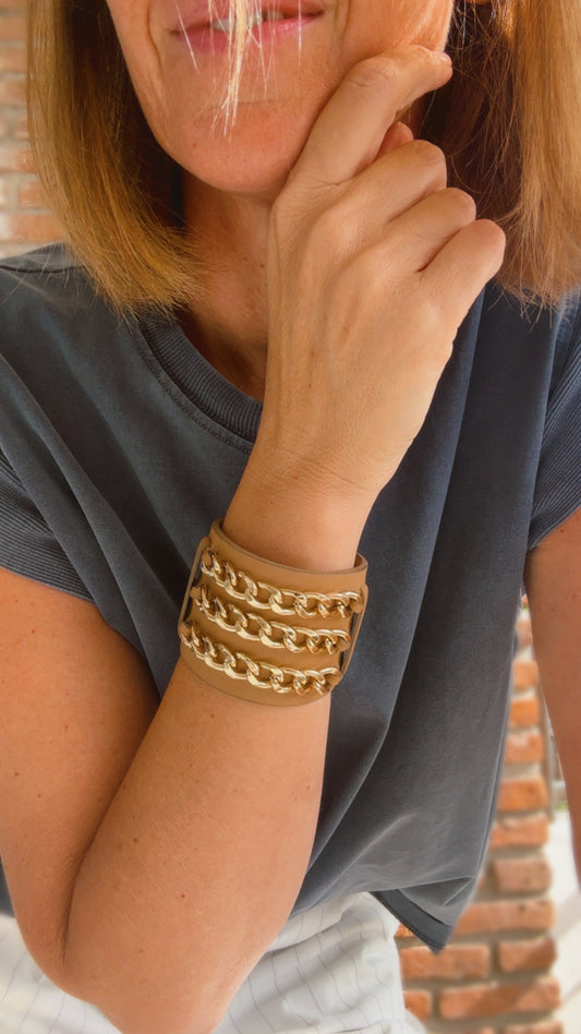 Brazalete 100% cuero. Transferencia bancaria $2100