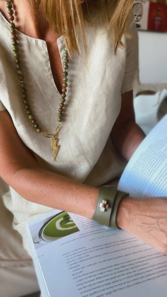 Brazalete 100% cuero. Transferencia bancaria $2600