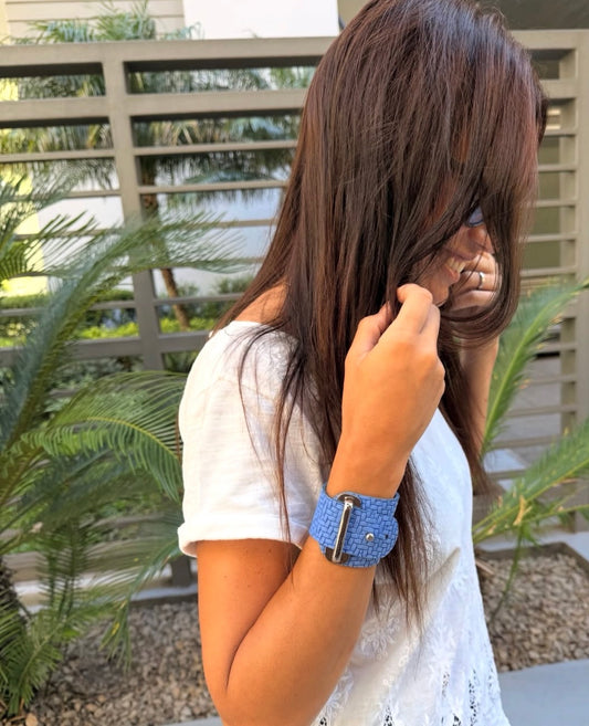 AZULINO • Brazalete 100% cuero. Transferencia bancaria $2400