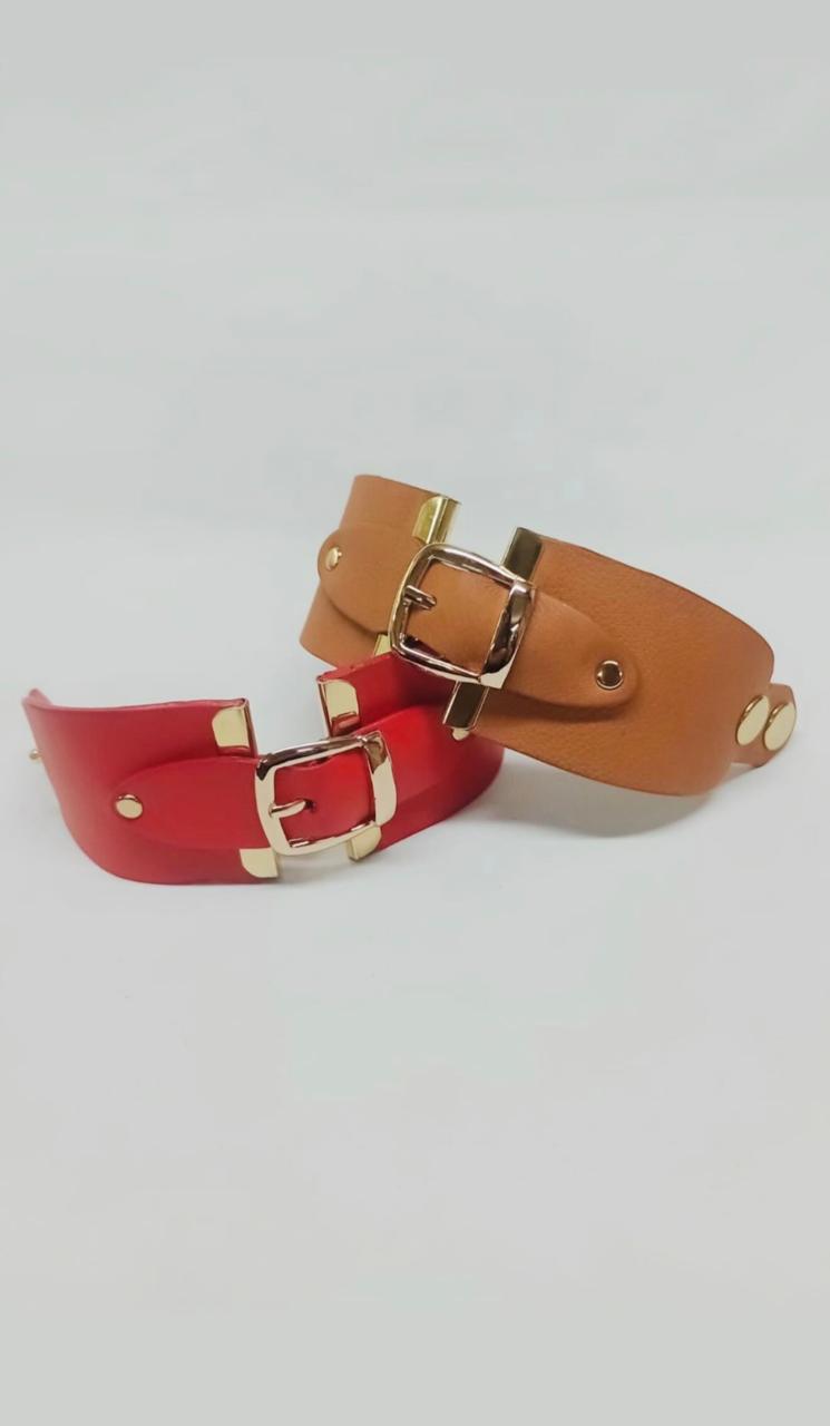 Brazalete 100% cuero. Transferencia bancaria $2500