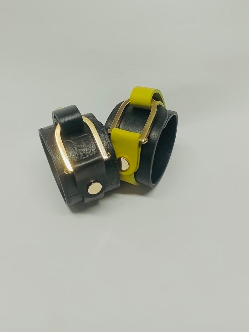 Brazalete 100% cuero. Transferencia bancaria $2500