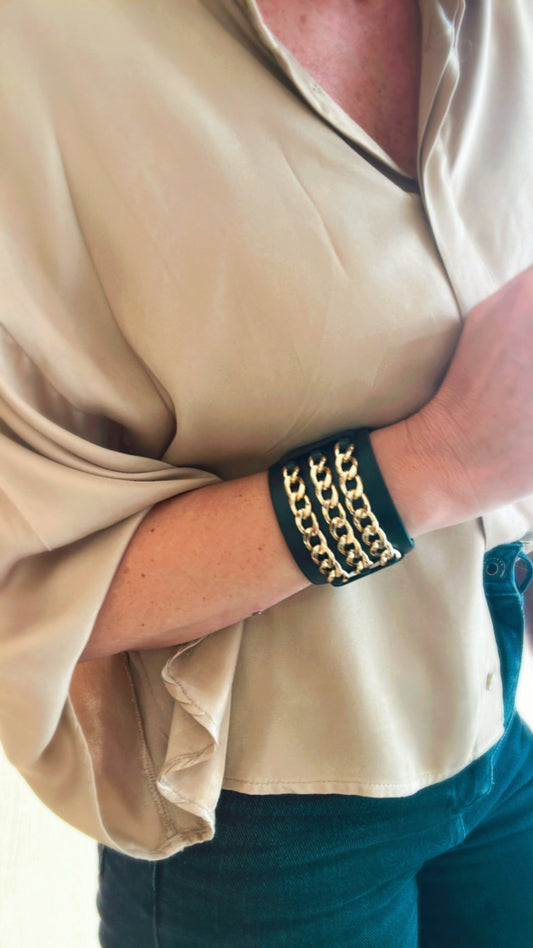 Brazalete 100% cuero. Transferencia bancaria $2400