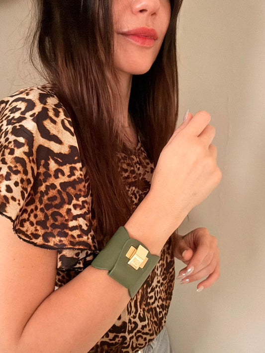 Brazalete 100% cuero. Transferencia bancaria $2650