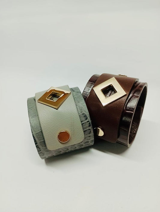 Brazalete 100% cuero. Transferencia bancaria $2500