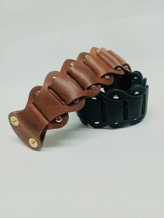 SUELA • Brazalete 100% cuero. Transferencia bancaria $2450