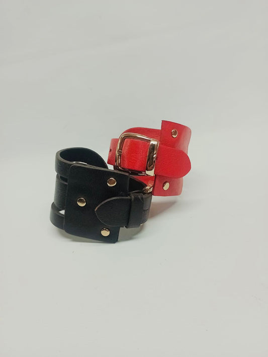 MARRÓN AFRICANO • Brazalete 100% cuero. Transferencia bancaria $2450