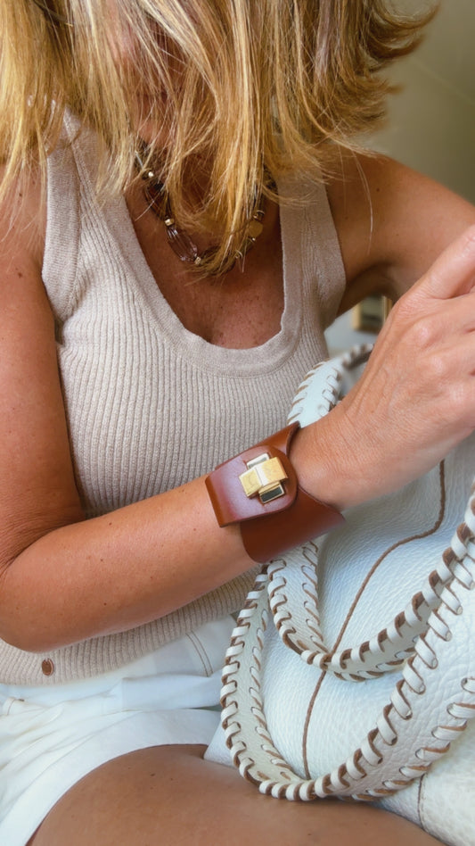 Brazalete 100% cuero. Transferencia bancaria $2650